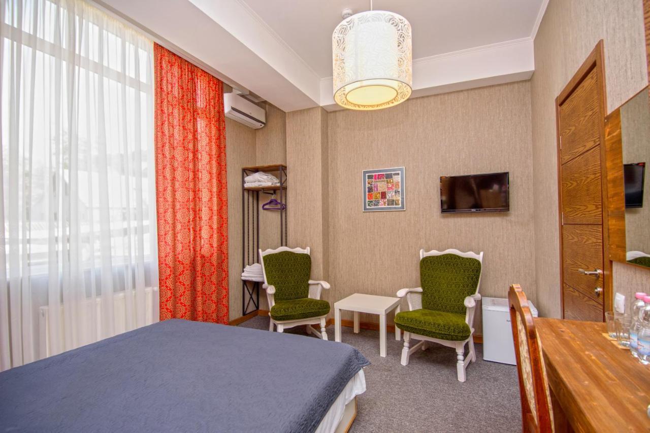 Hotel Libretto Tbilisi Esterno foto