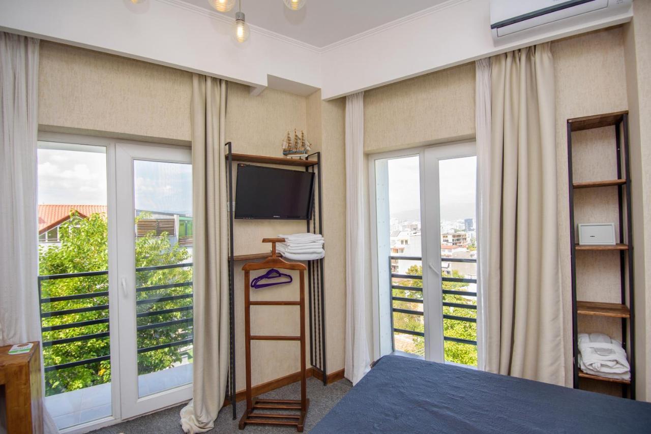 Hotel Libretto Tbilisi Esterno foto