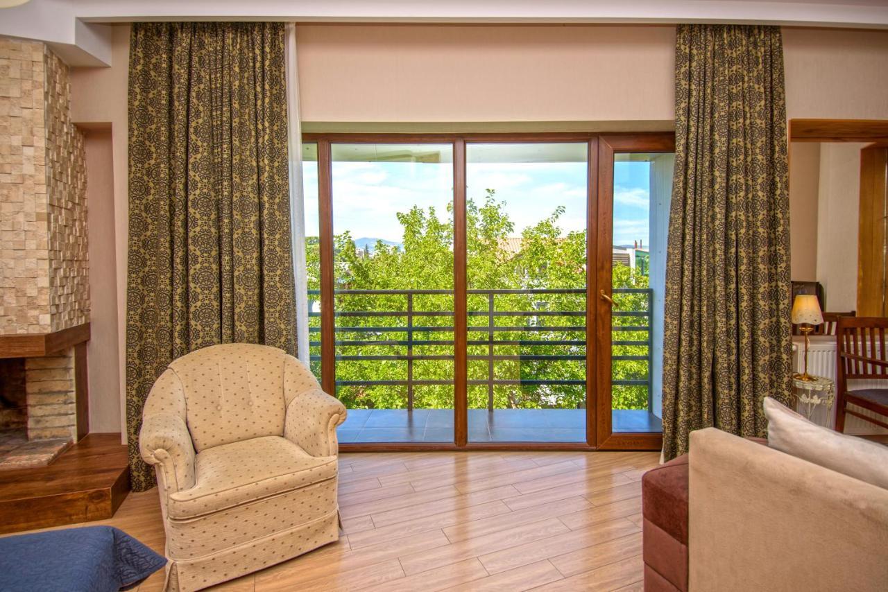 Hotel Libretto Tbilisi Esterno foto